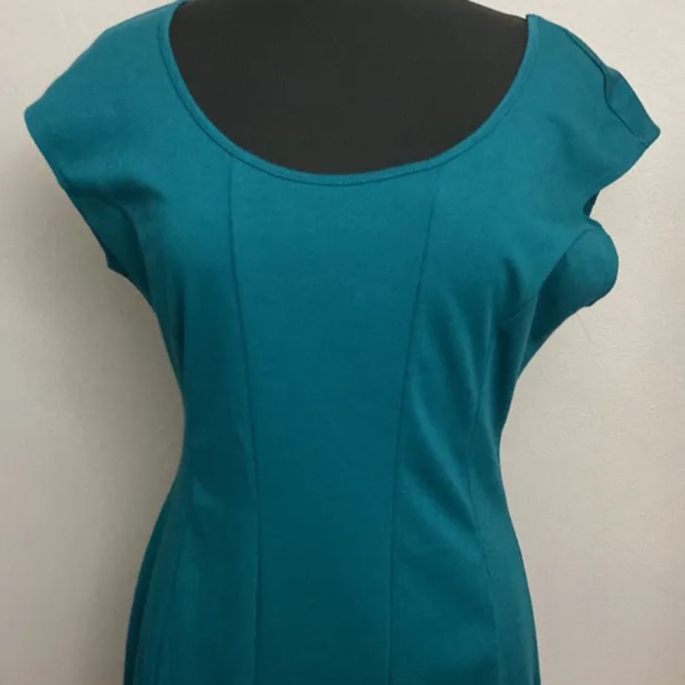 7-4 Catharine Malandrino dress solid NWT 12 - Picture 2 of 3